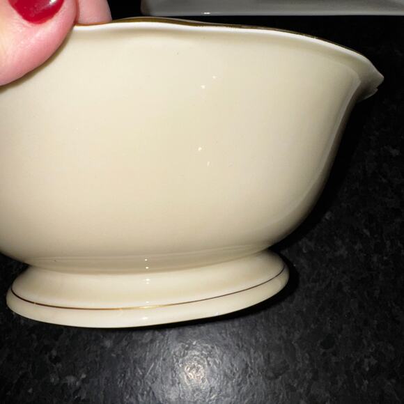 Royal Tettau Bavaria Floral Porcelain Serving Bowl Gold Trim Germany Vtg 1949 - Picture 5 of 6